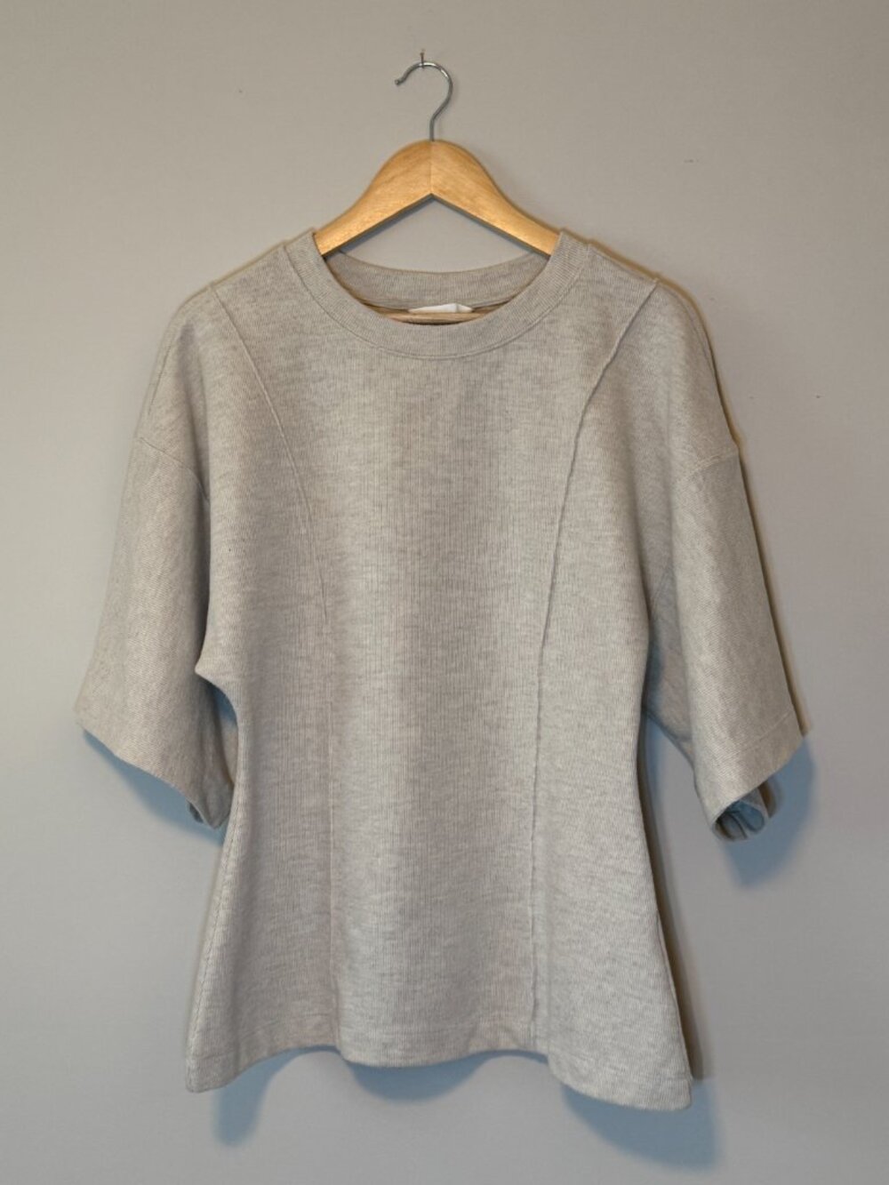 H&M Oatmeal Knit Top Medium 3/4 Sleeve Sweatshirt Soft Minimalist